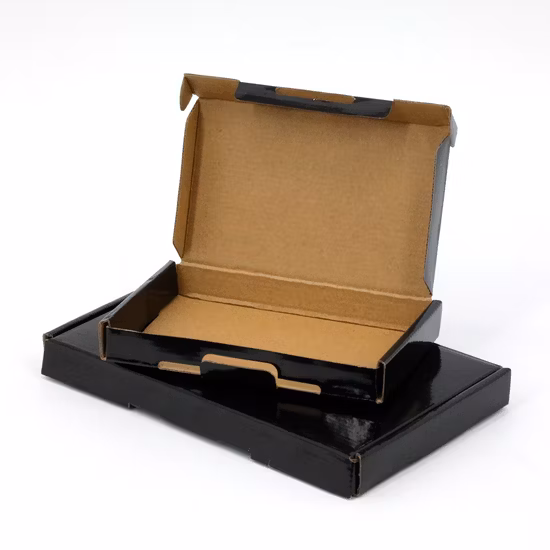 Caja de envío acanalada plegable de la caja negra de encargo al por mayor del avión para la ropa