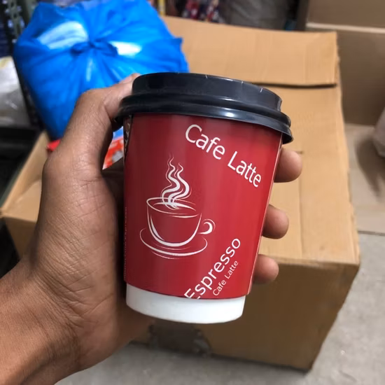 Taza gruesa biodegradable de la taza de papel de Kraft de la pared doble disponible para la bebida caliente